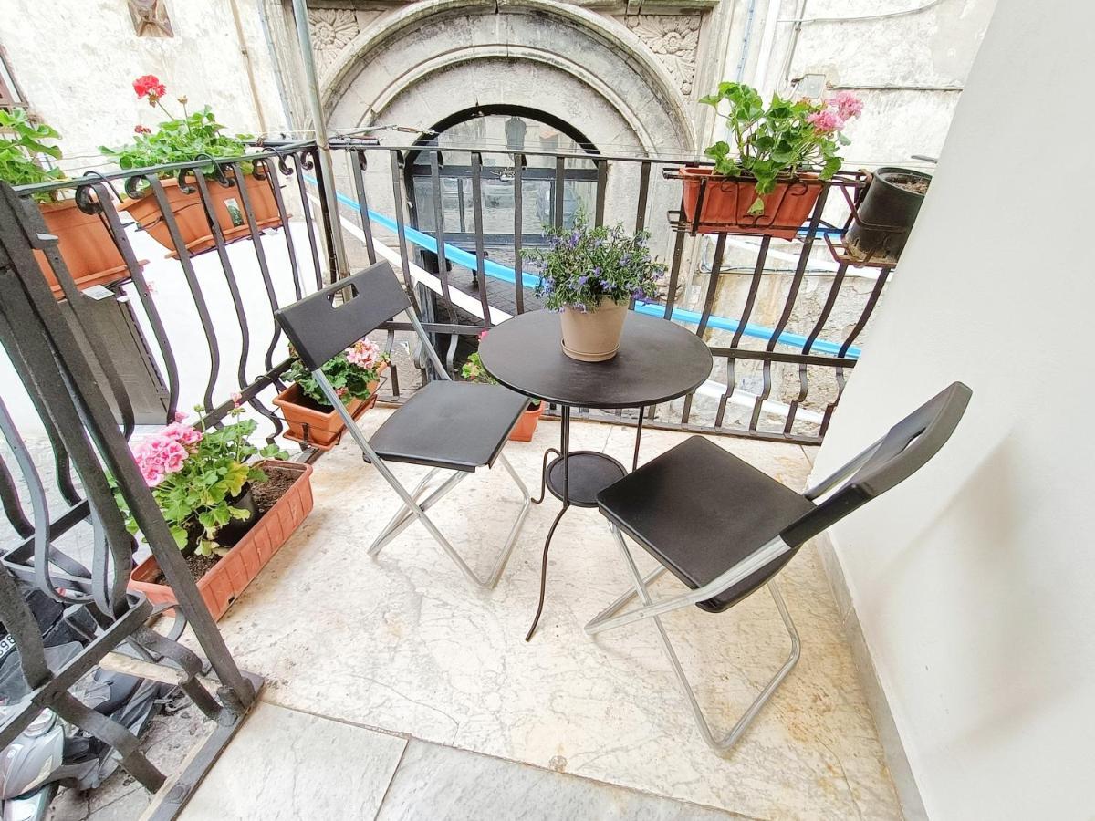 A Casa E Cardetella Apartment Naples Exterior photo